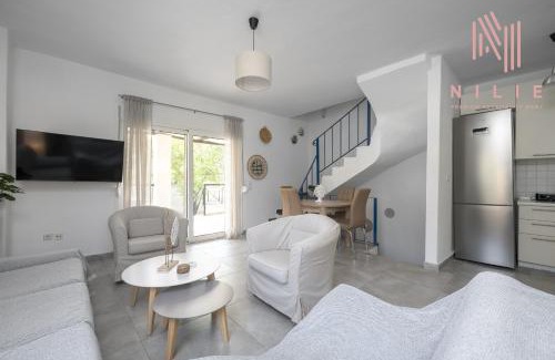 Pefkochori Apartment | Glarokavos Escape Villa, Nilie Hospitality MGMT