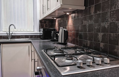 Polmadie Apartment | Glasgow Southside: Cosy 2 Bedroom Apartment