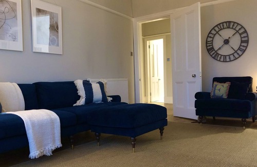 North West Apartment | Glasgow West End Apartment COP26 Walking Distance