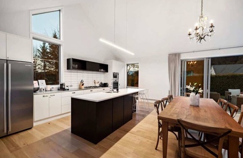 Arrowtown House | Glebe Arrowtown Summa