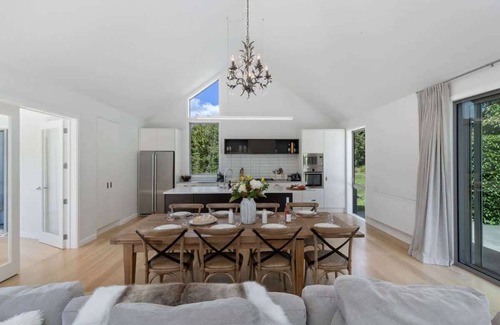 Arrowtown House | Glebe Arrowtown Summa