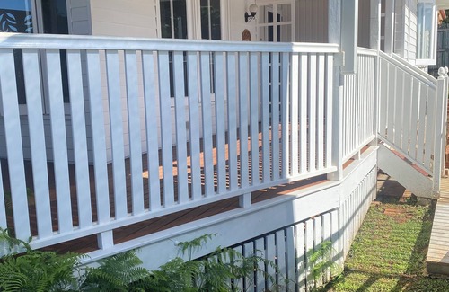 Redland Bay Cottage | Glebe Cottage with swimming pool. Pet friendly with lots of space to run.