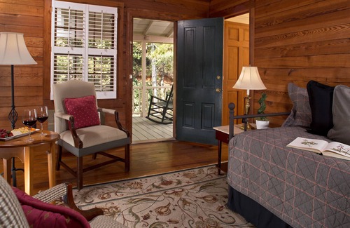Clarkesville Hotel | Glen-Ella Springs Hotel & Restaurant