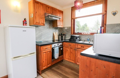 Fort William Cottage | GLEN PEAN, family friendly, with a garden in Fort William