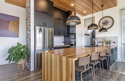 Portland House | Glen Prosen on Palmer - offers the ultimate in lux living with heated pool!