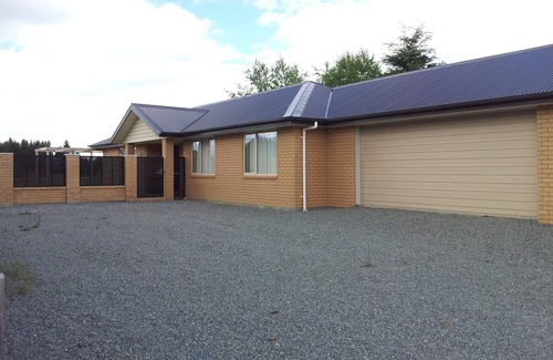 Twizel House | Glencairn Glamour