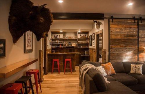 Columbia Falls House | Gleneagles Golf Course Retreat With Hot Tub