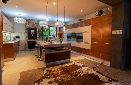 Greater Johannesburg Metropolitan Area Villa | Glenferness AH Villa