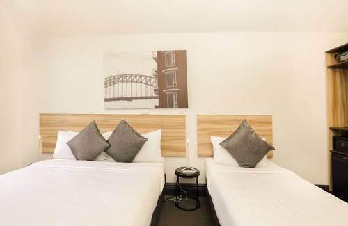 Kirribilli Hotel | Glenferrie Lodge
