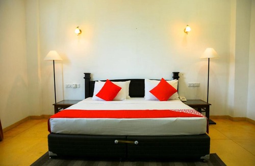 Katukitula Hotel | Glenloch Tea Factory Hotel