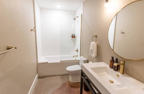 Tyler Park Hotel | Glenmary Suite 204 at The Bellwether Hotel