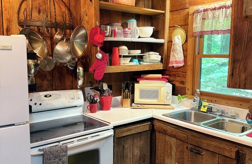 Candler Cabin | Glenn Acres - HT Log Cabin WNC is beautiful and Fall is around the corner!