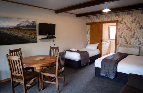 Glentanner Cabin | Glentanner Park Centre