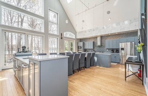 Waterfront Greens House | Glenwood Cove | Lake Access + High End Finishes