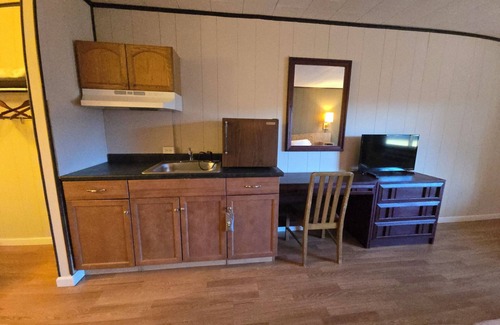 Delaware Water Gap Hotel | Glenwood Inn - Stroudsburg