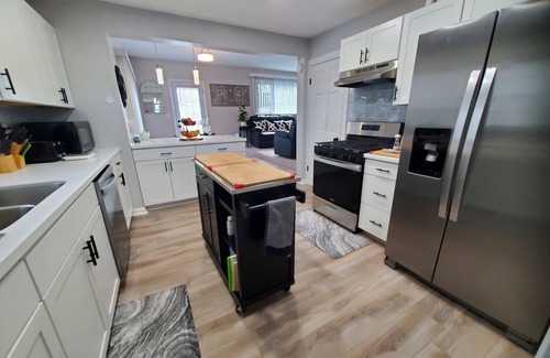 Erie House | Glenwood Retreat - Close to it All!
