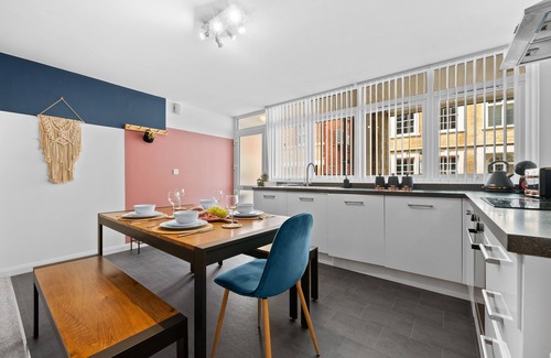 Cirencester Apartment | Glevum Lodge - town centre apartment