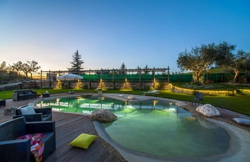 Fermo Apartment | Glicine - apartment in Villa with heated swimming pool