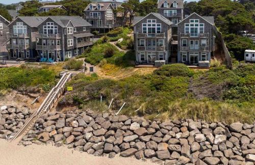 Lincoln Beach House | Glimmering Sands