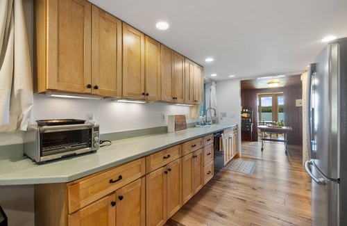 Laconia House | Glistening Waters On Lake Winnisquam