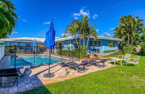 Coral Ridge Isles Apartment | Glittering Palms