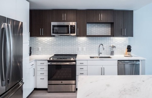 Woodmont Triangle Apartment | Global Luxury Suites Bethesda Chevy Chase