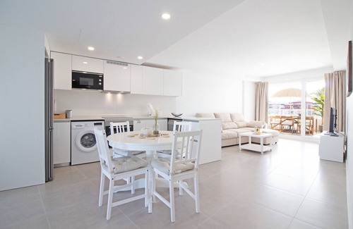 Canet de Berenguer Apartment | Global Properties: Apartment with 2 terraces in Gran Canet