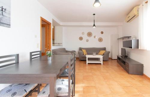 Canet de Berenguer Apartment | Global Properties, Practico apartamento con piscina en la playa de Canet