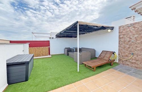 Canet de Berenguer Apartment | Global Properties, Apartamento para 5 personas con terraza y barbacoa