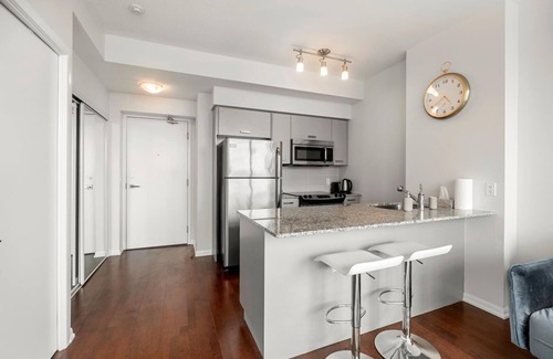 Bay Cloverhill Condo | GLOBALSTAY. Burano 1BR Condo in Downtown Toronto
