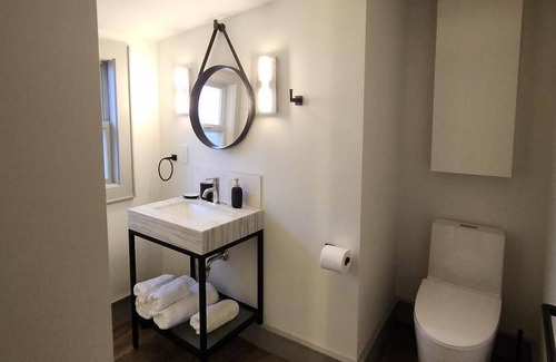 Cowichan Bay House | GLOBALSTAY. Paradice Marina Place
