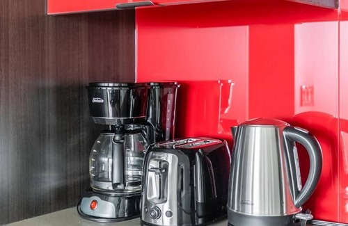 Toronto Entertainment District Condo | GLOBALSTAY. Executive 2BR 2BA Condo in DT. Gym, Pool, Hot Tub