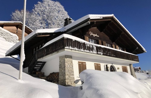 Schoenried Apartment | Gloggehus, Chalet by Interhome