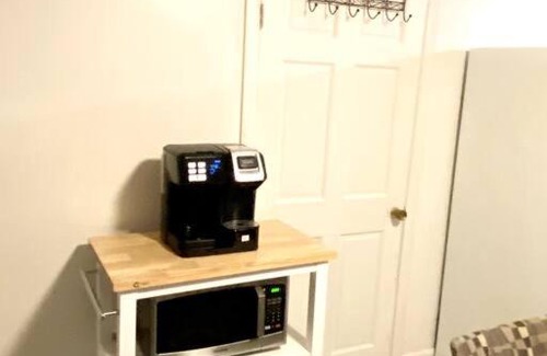 Gloucester Apartment | Glorious Suite near Downtown with washer/dryer