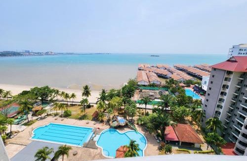 Taman Tun Sambanthan Apartment | Glory Beach Resort PD with Sea View