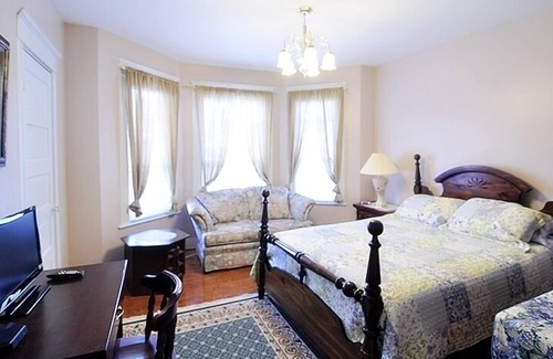 Moncton House | Glory Guest Suites, Downtown Moncton