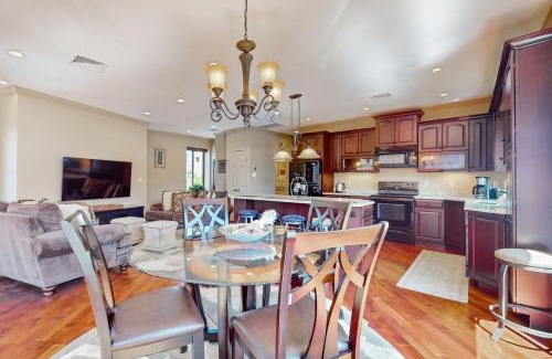 Gloucester Apartment | Gloucester Harbor Hideaway