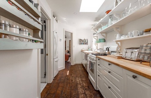 Saugerties House | Goat Hill Cottage 2BR, Heated Pool, Fire Pit, View