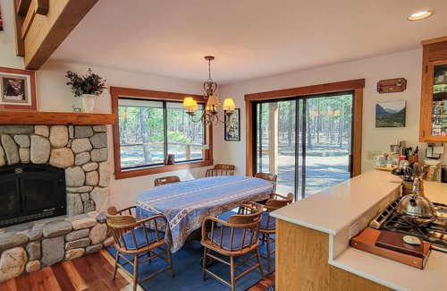 Mazama Cabin | Goat Wall Retreat - Serene Cabin Getaway