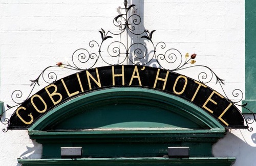 Gifford Hotel | Goblin Ha'