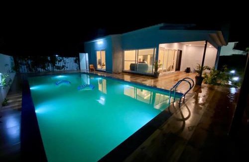 Noida House | GoBravo 71- 2BHK Farm with Pool & Garden Sector 150 Noida