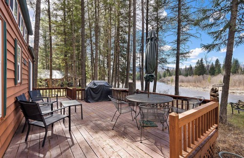 Bigfork Cabin | Gods County Cottage on Swan River