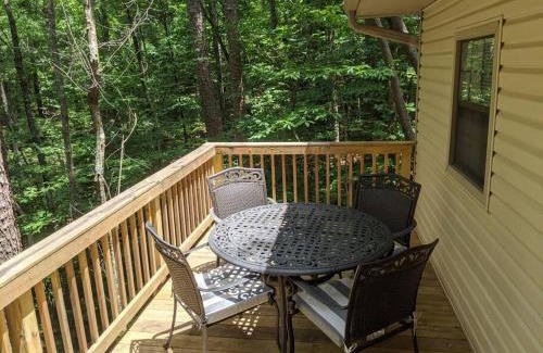 Dahlonega House | Gold Dust Delight - Cozy Cottage In The Woods