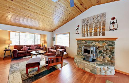 Montgomery Estates House | Gold Dust Escape