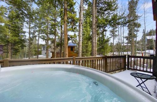 Warrior's Mark West House | Gold King Chalet townhouse
