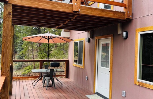 Cripple Creek House | Gold Miner's Getaway in charming Cripple Creek