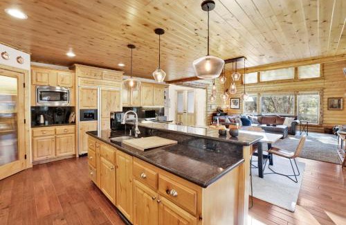 Eagle Mountain Estates House | Gold rush lodge #2352
