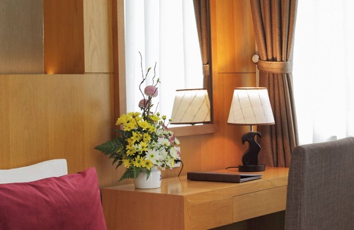 District 5 Hotel | Golda Hotel