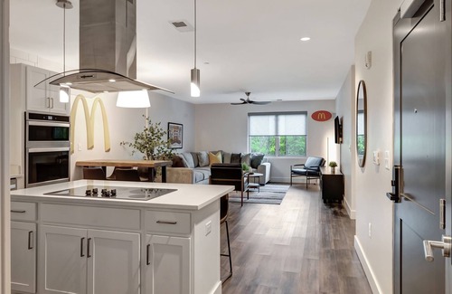 Eva Mor Heights House | Golden Arches Getaway: Your McDonald's-Inspired Nashville Retreat