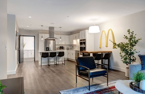 Eva Mor Heights House | Golden Arches Getaway: Your McDonald's-Inspired Nashville Retreat